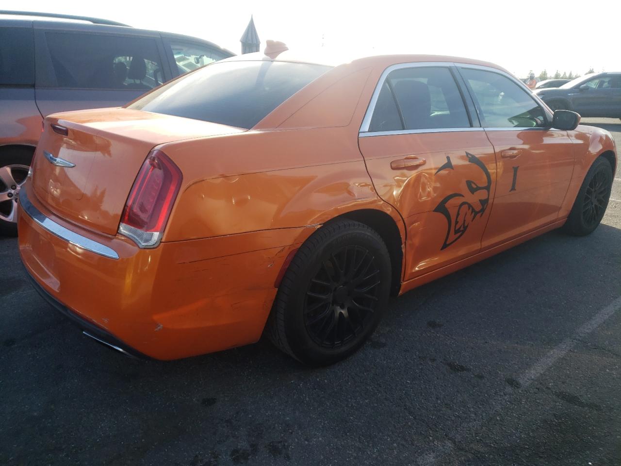 Obraz 3 z 2017 CHRYSLER 300 LIMITED 2017 z VIN 2C3CCAAG0HH511984