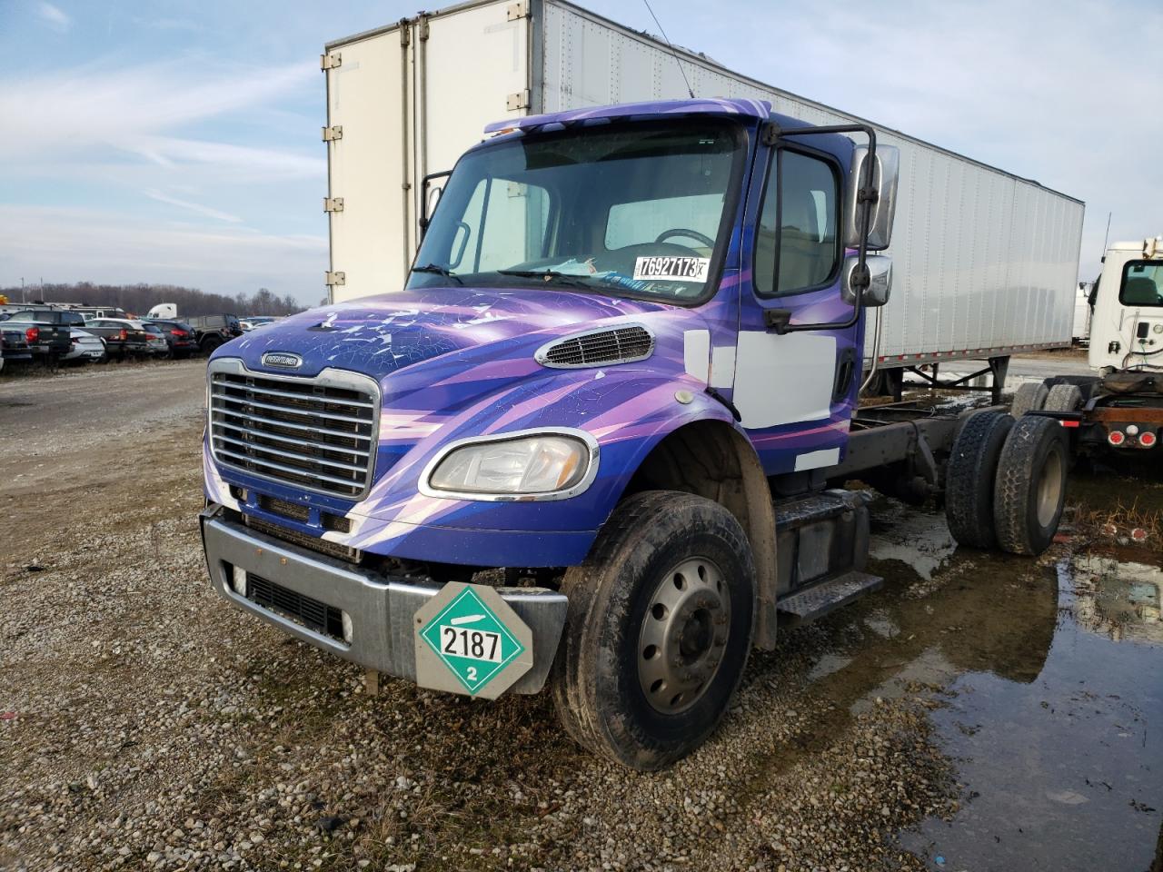 Image 2 of 2016 FREIGHTLINER M2 106 MEDIUM DUTY 2016 with VIN 1FVACXCY6GHHD6512