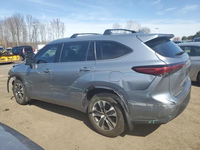 Image 2 of 2020 TOYOTA HIGHLANDER XLE 2020 with VIN 5TDGZRBH7LS049239