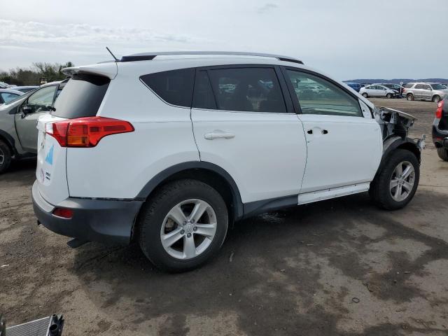 Image 3 of 2014 TOYOTA RAV4 XLE 2014 with VIN JTMRFREV2ED049506
