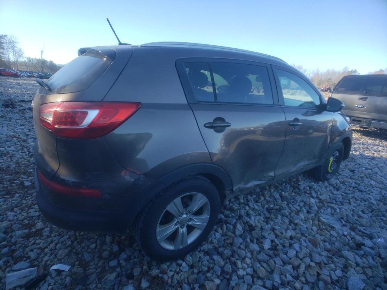 Obraz 3 z 2011 KIA SPORTAGE LX 2011 z VIN KNDPBCA22B7102307