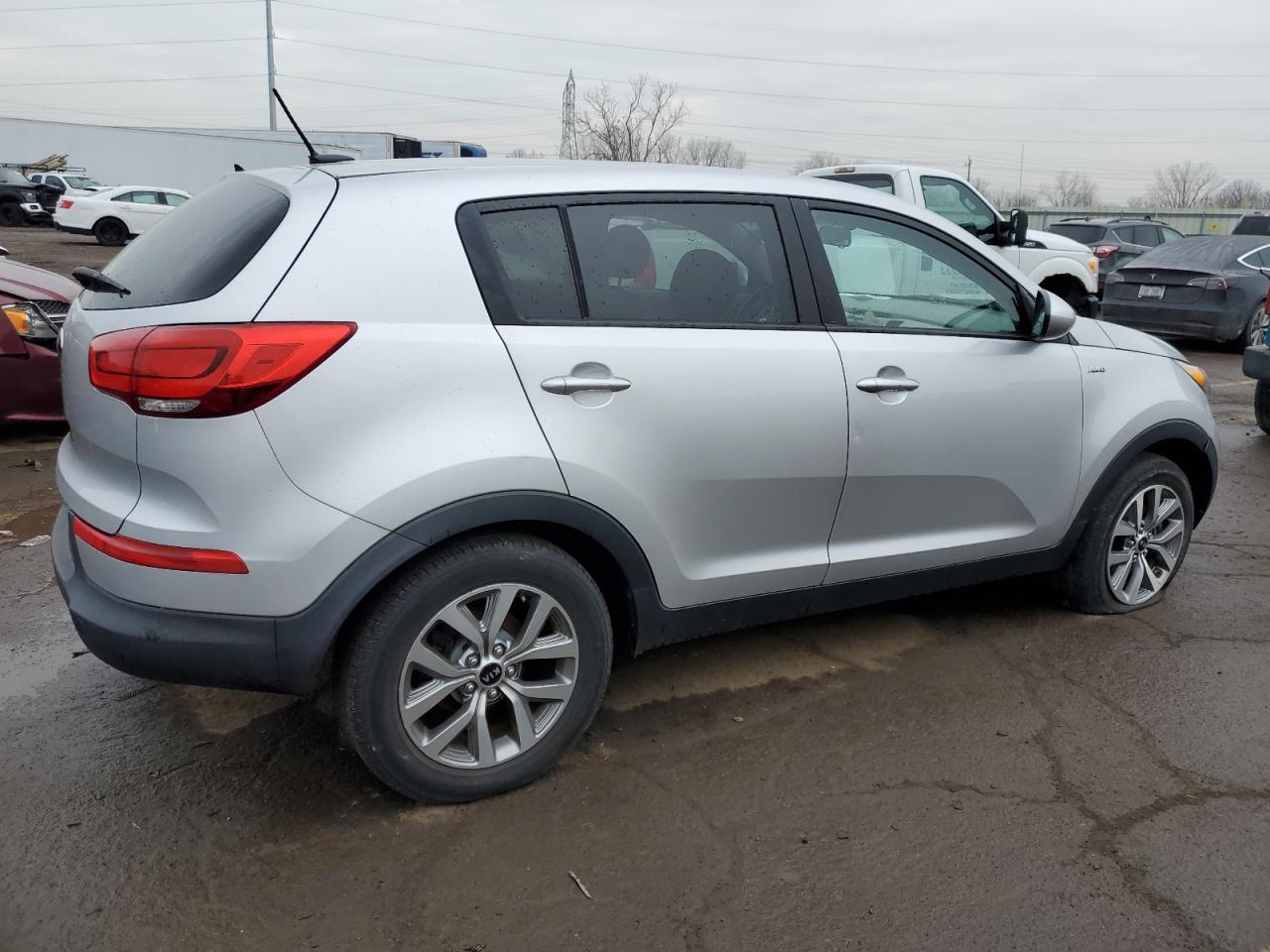 Obraz 3 z 2016 KIA SPORTAGE LX 2016 z VIN KNDPBCAC0G7872165