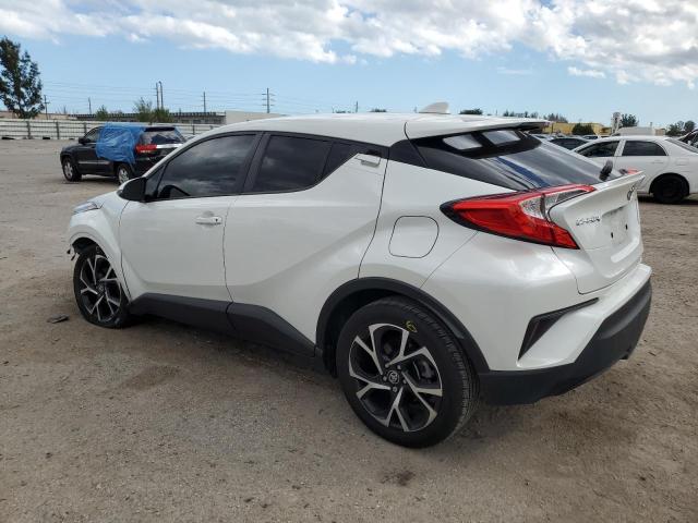 Obraz 2 z 2021 TOYOTA C-HR XLE 2021 z VIN NMTKHMBX5MR124544