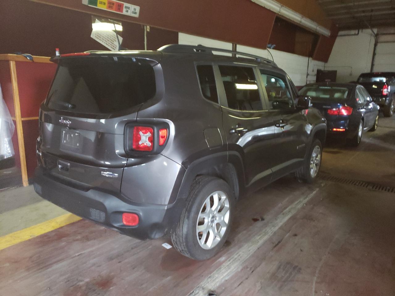 Image 3 of 2018 JEEP RENEGADE LATITUDE 2018 with VIN ZACCJBBB8JPJ39404