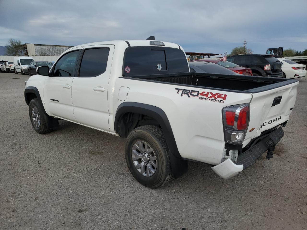 Obraz 2 z 2021 TOYOTA TACOMA DOUBLE CAB 2021 z VIN 3TMCZ5AN6MM402506