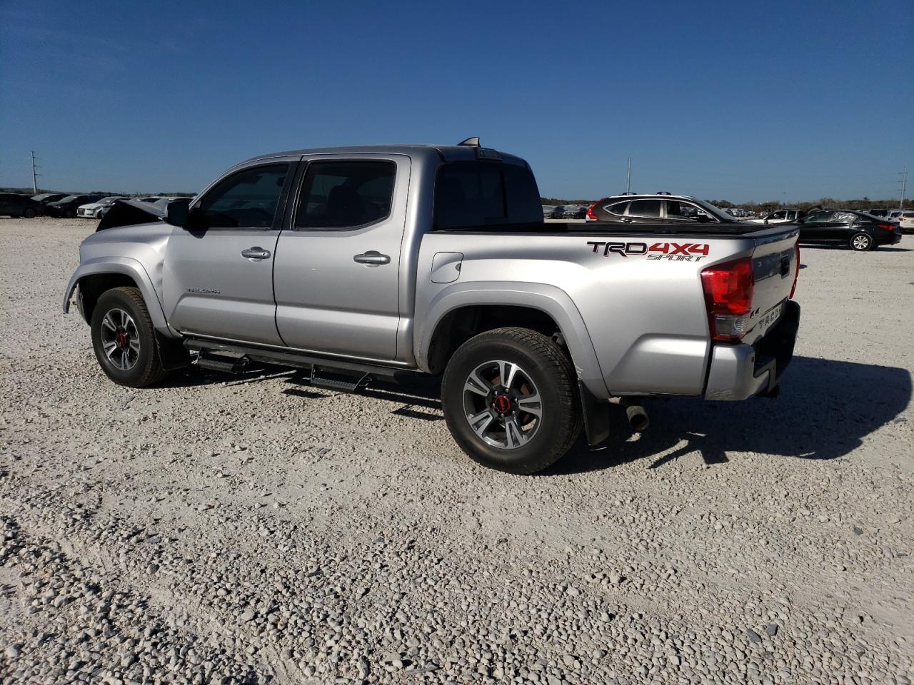 Image 2 of 2017 TOYOTA TACOMA DOUBLE CAB 2017 with VIN 5TFCZ5AN1HX105062