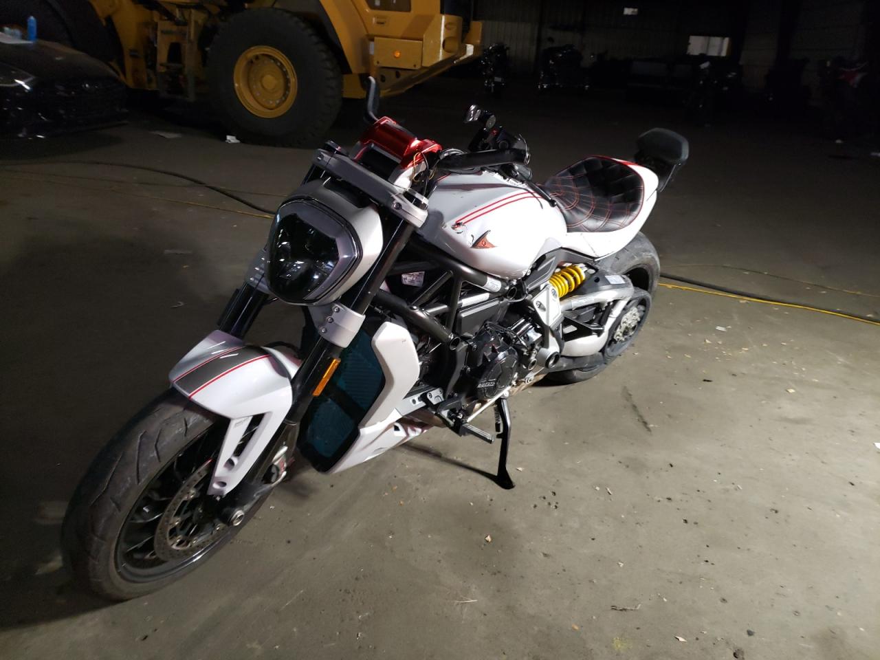 Изображение 2 2019 DUCATI XDIAVEL  2019 с VIN ZDM13BKW2KB009917