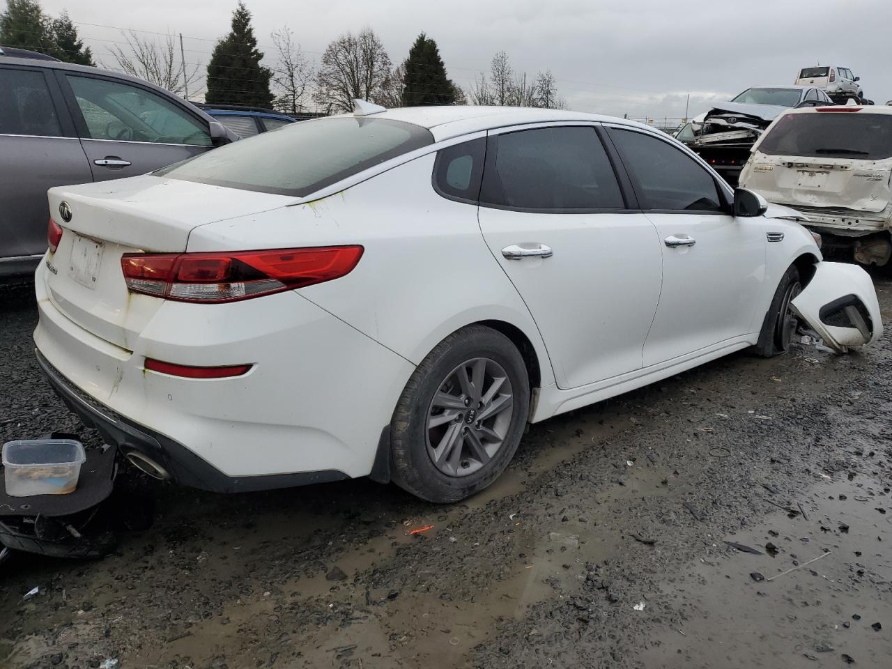 Obraz 3 z 2020 KIA OPTIMA LX 2020 z VIN 5XXGT4L39LG410057