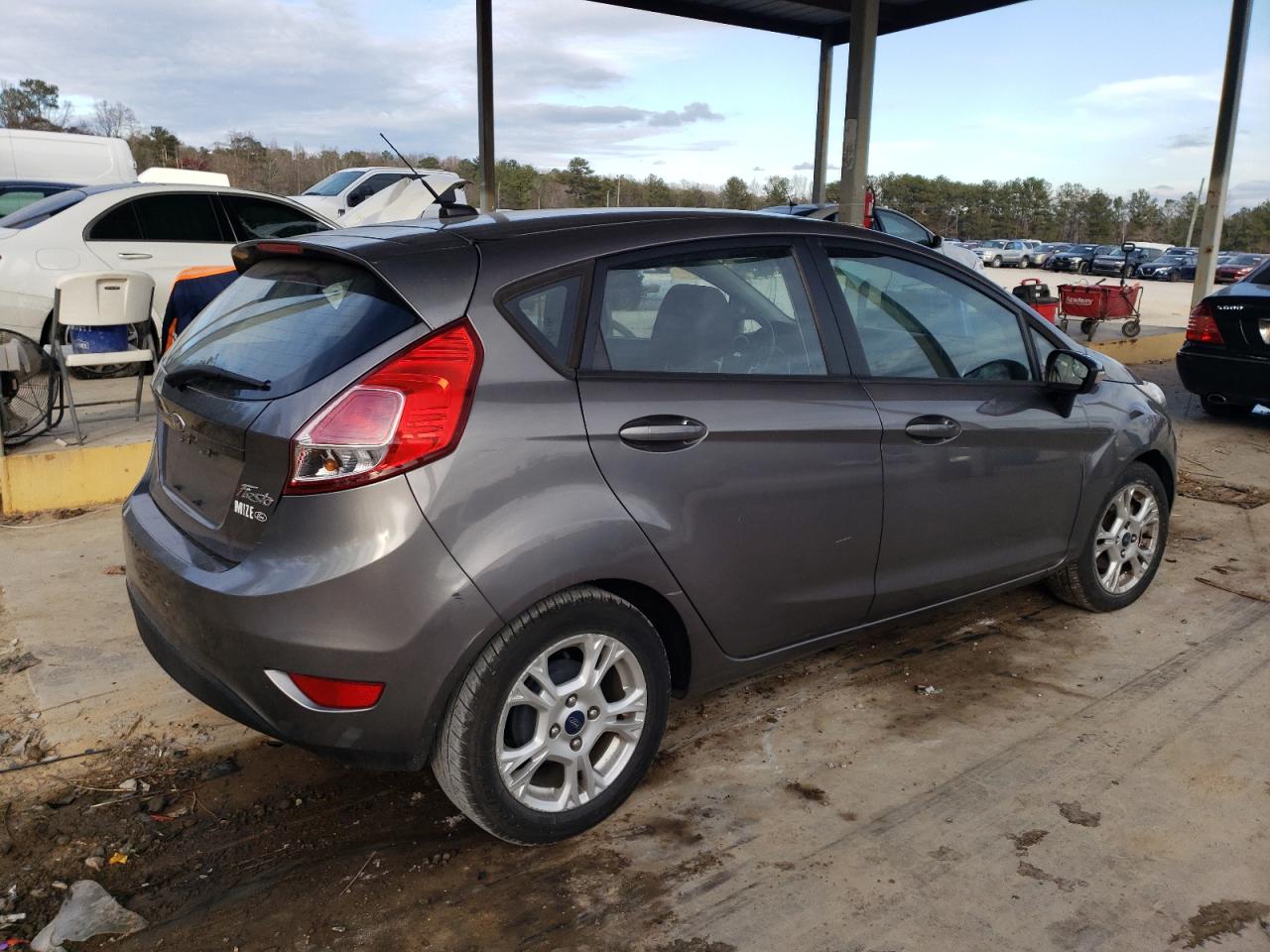 Image 3 of 2014 FORD FIESTA SE 2014 with VIN 3FADP4EJ4EM165419