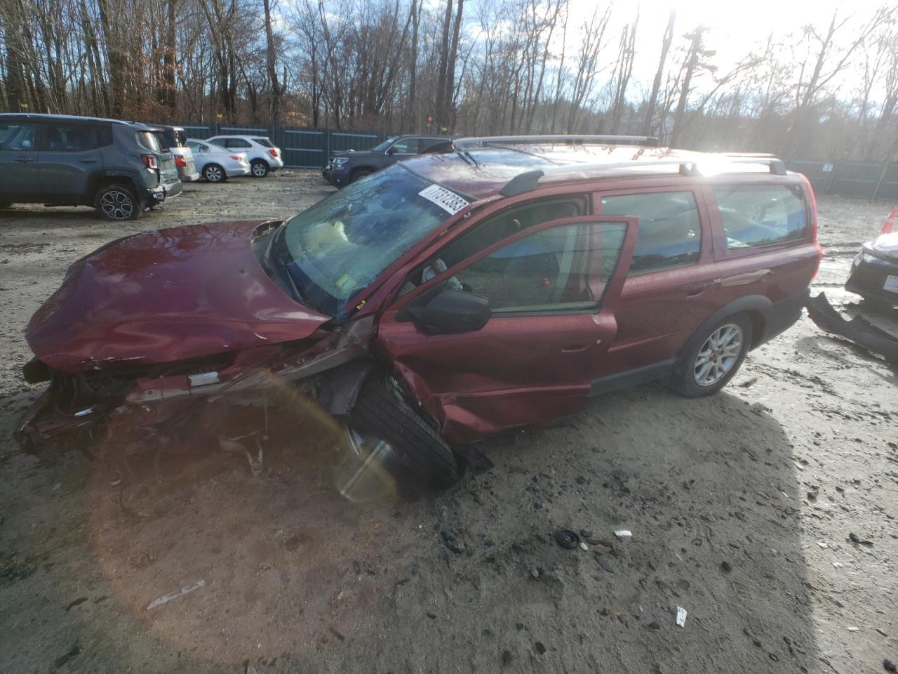 Image 1 of 2005 VOLVO XC70  2005 with VIN YV1SZ592351178464