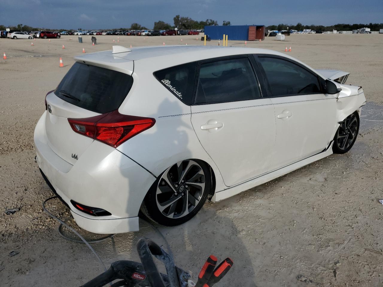 Image 3 of 2016 TOYOTA SCION IM  2016 with VIN JTNKARJE9GJ500517
