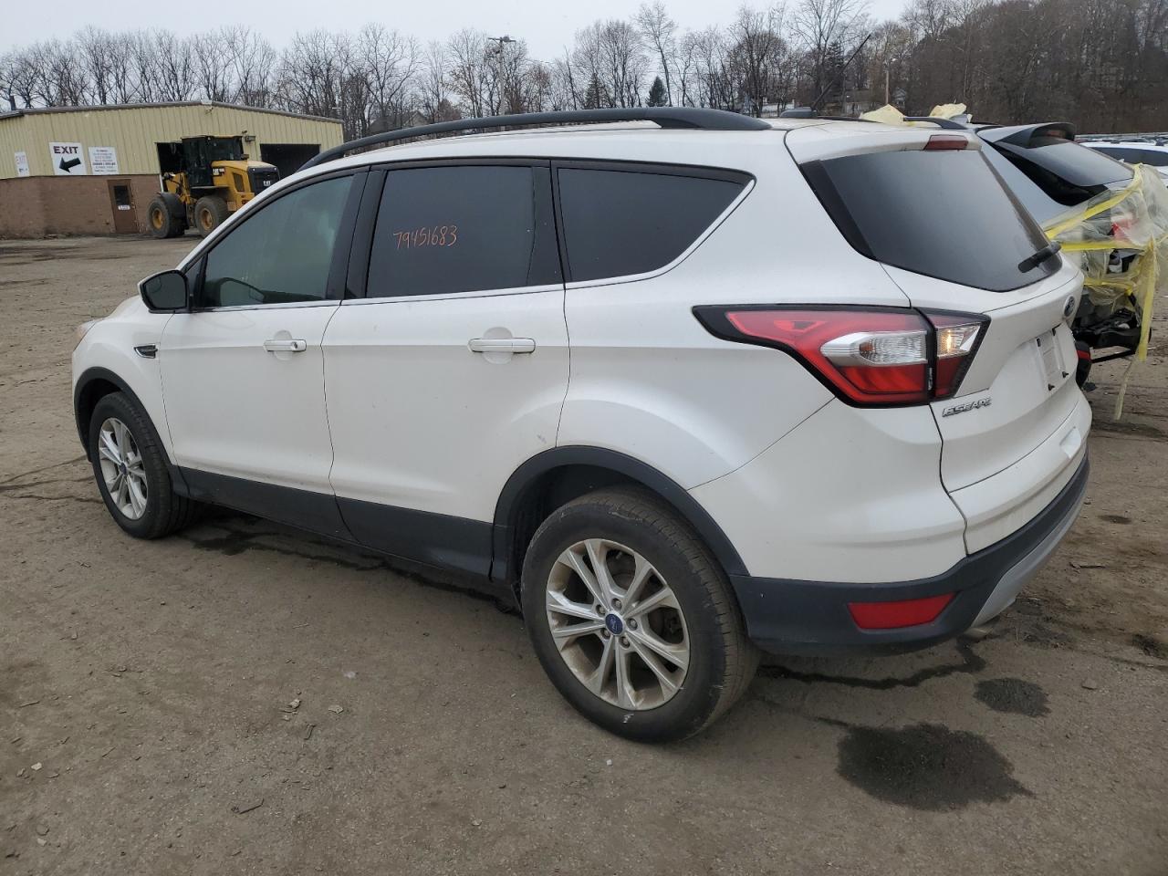 Image 2 of 2018 FORD ESCAPE SE 2018 with VIN 1FMCU9GD1JUC53896