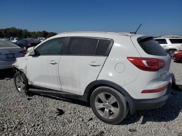 Image 2 of 2011 KIA SPORTAGE LX 2011 with VIN KNDPBCA28B7075551