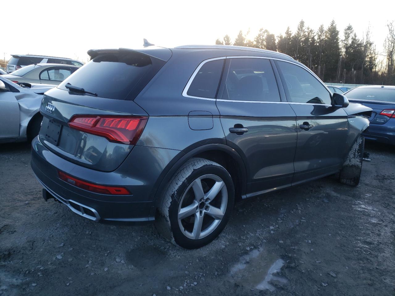 Image 3 of 2018 AUDI SQ5 PREMIUM PLUS 2018 with VIN WA1A4AFY3J2186578