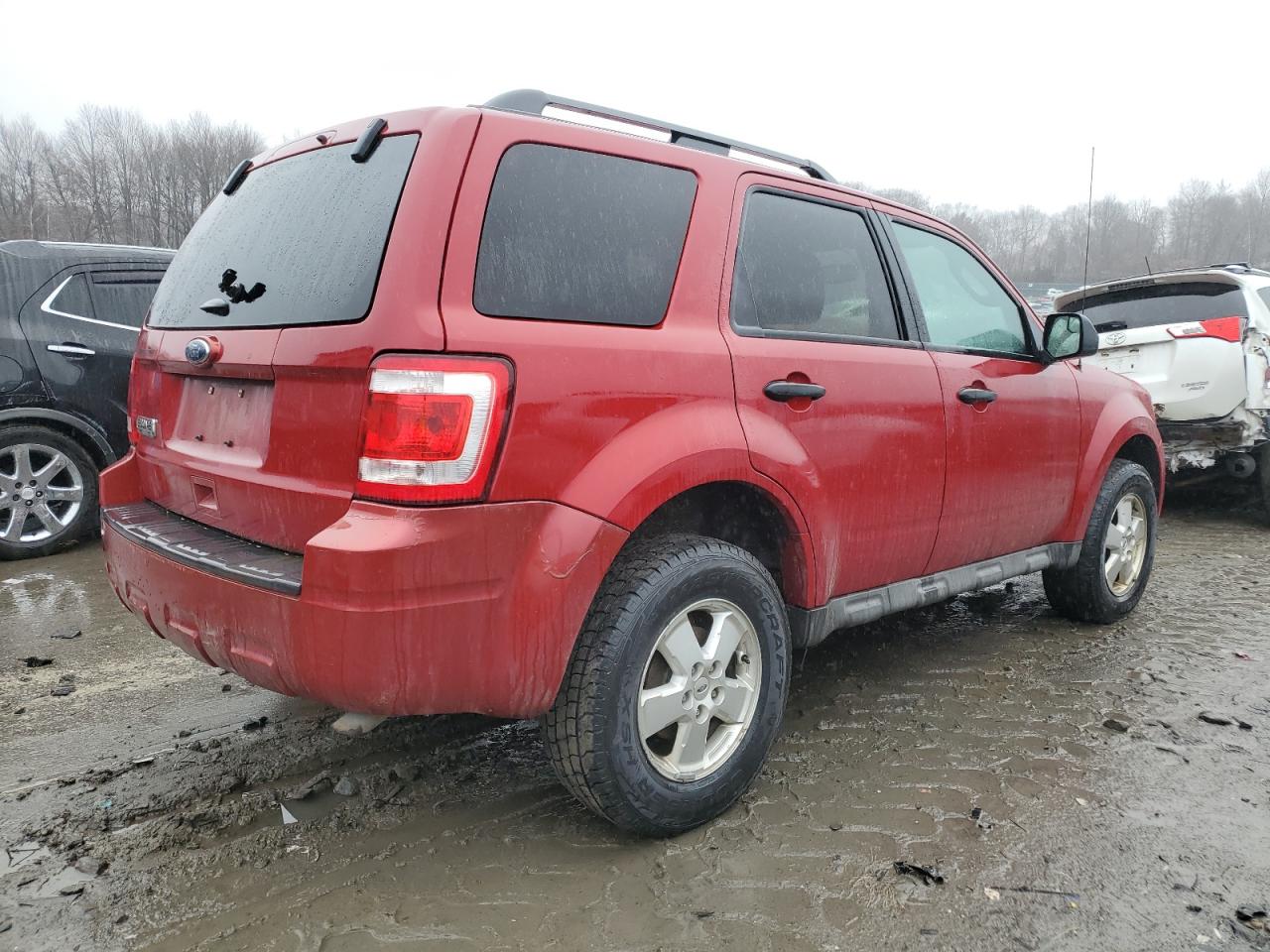 Obraz 3 z 2011 FORD ESCAPE XLT 2011 z VIN 1FMCU9D70BKB92049