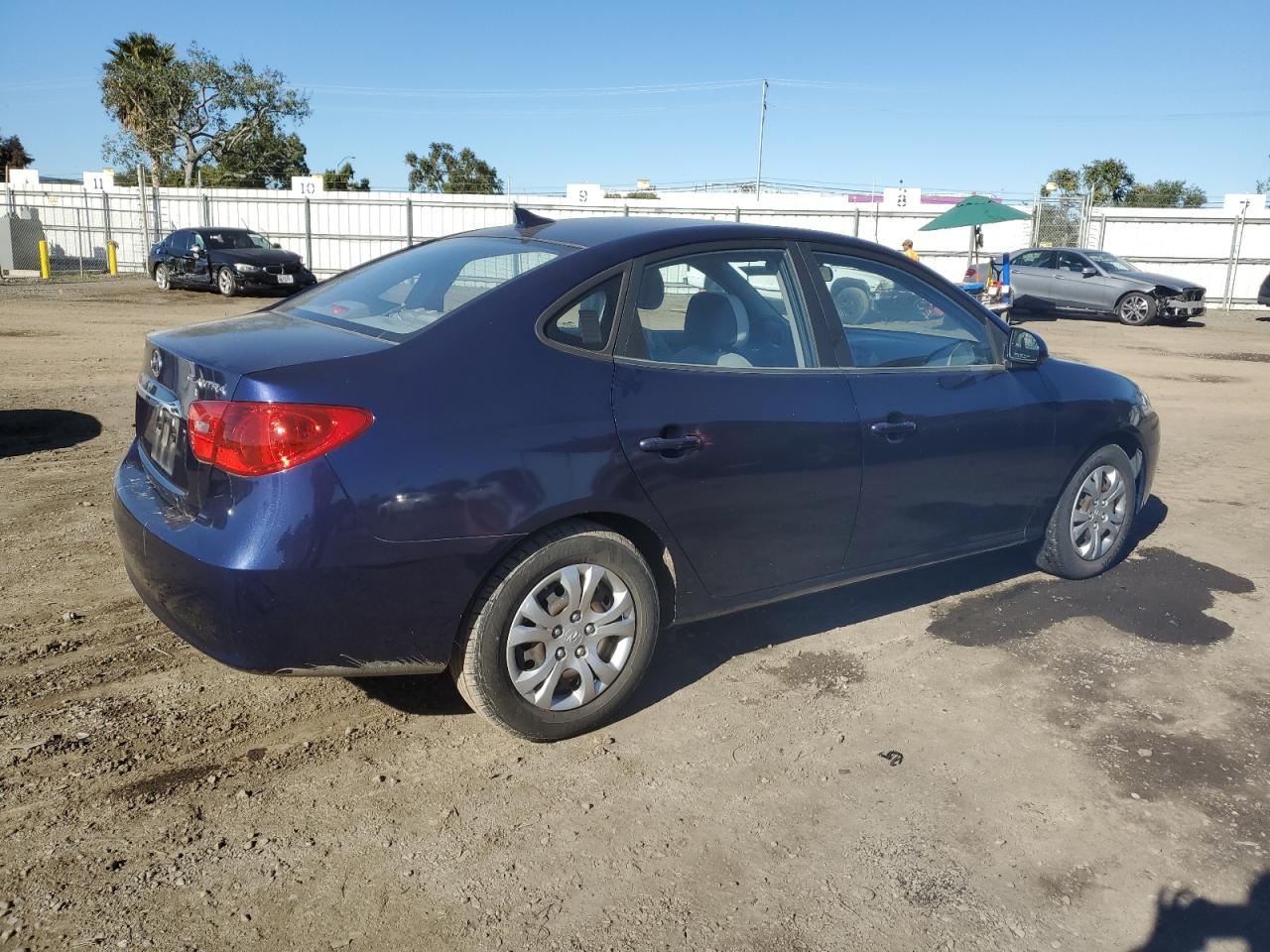 Image 3 of 2010 HYUNDAI ELANTRA BLUE 2010 with VIN KMHDU4ADXAU191480