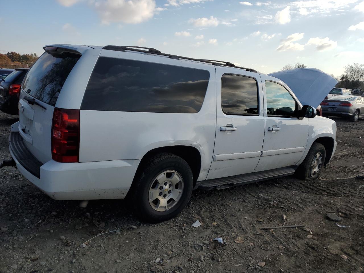 Obraz 3 z 2008 CHEVROLET SUBURBAN C1500  LS 2008 z VIN 1GNFC16068R182235