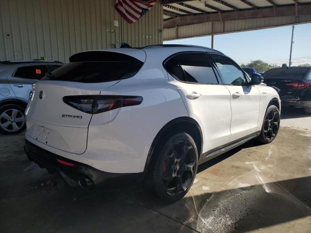 Obraz 3 z 2024 ALFA ROMEO STELVIO TI 2024 z VIN ZASPAKBN5R7D75006