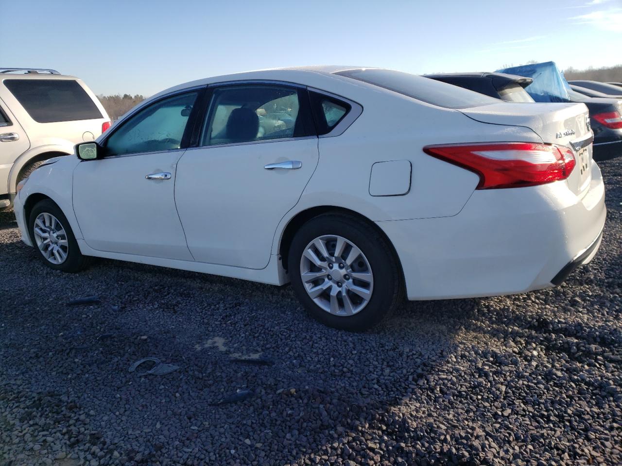 Image 2 of 2016 NISSAN ALTIMA 2.5 2016 with VIN 1N4AL3AP8GN327953