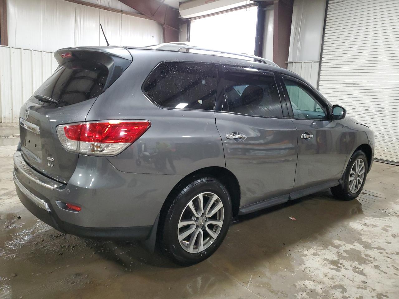 Image 3 of 2016 NISSAN PATHFINDER S 2016 with VIN 5N1AR2MM8GC664361