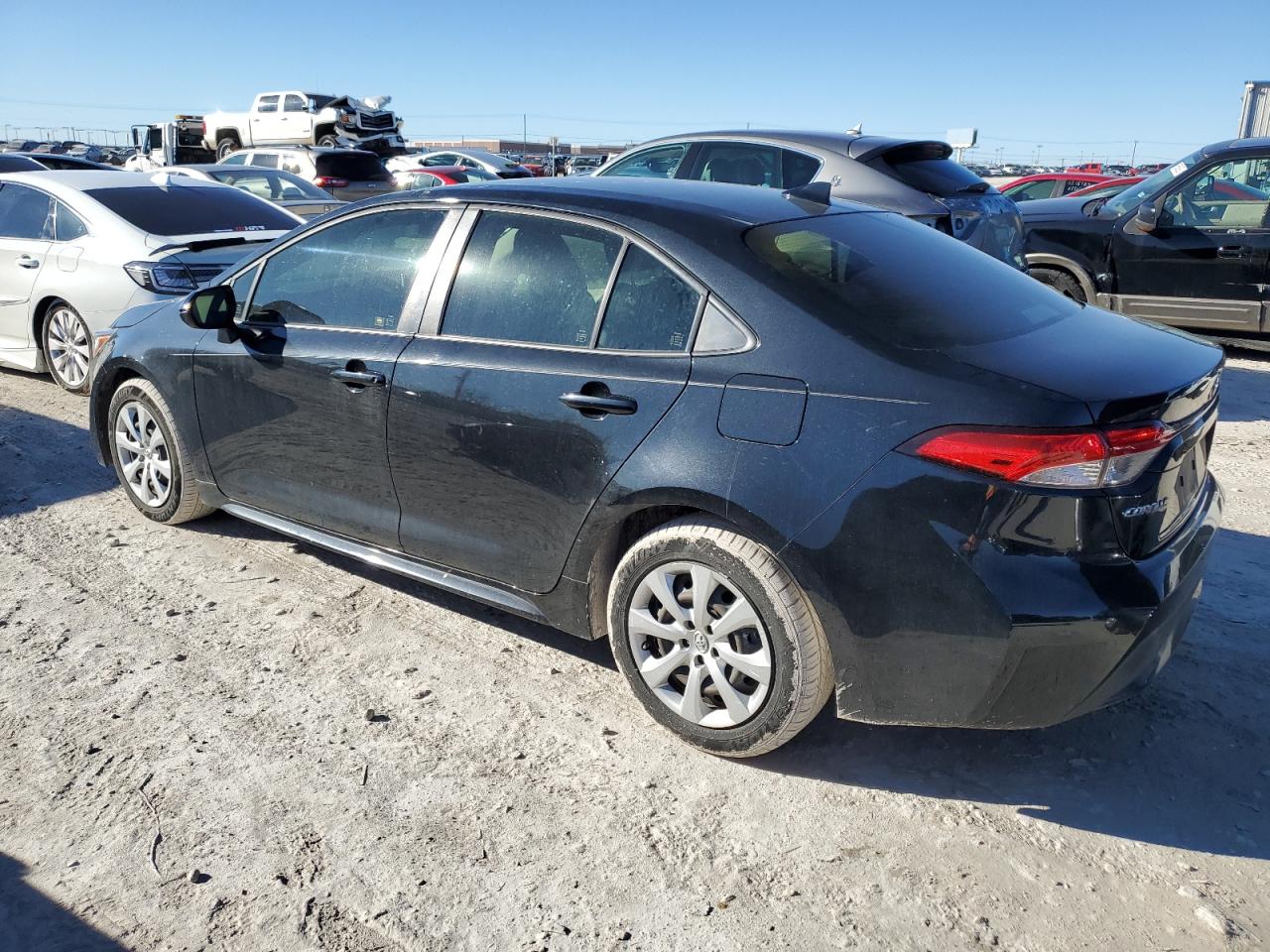 Obraz 2 z 2020 TOYOTA COROLLA LE 2020 z VIN JTDEPRAE2LJ003738