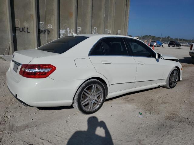 Obraz 3 z 2010 MERCEDES-BENZ E 550 2010 z VIN WDDHF7CB9AA024628