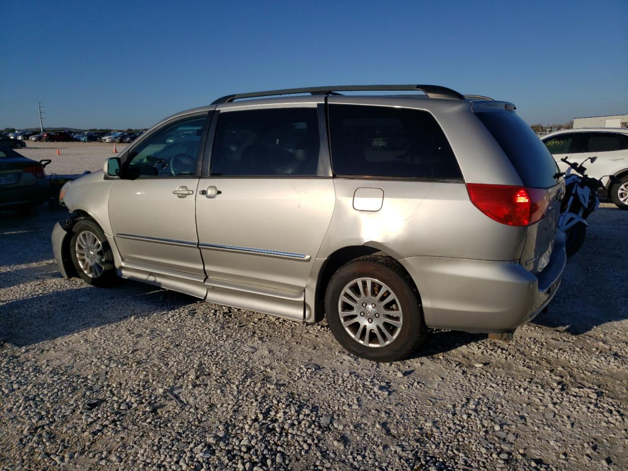 Obraz 2 z 2007 TOYOTA SIENNA XLE 2007 z VIN 5TDZK22C67S092288