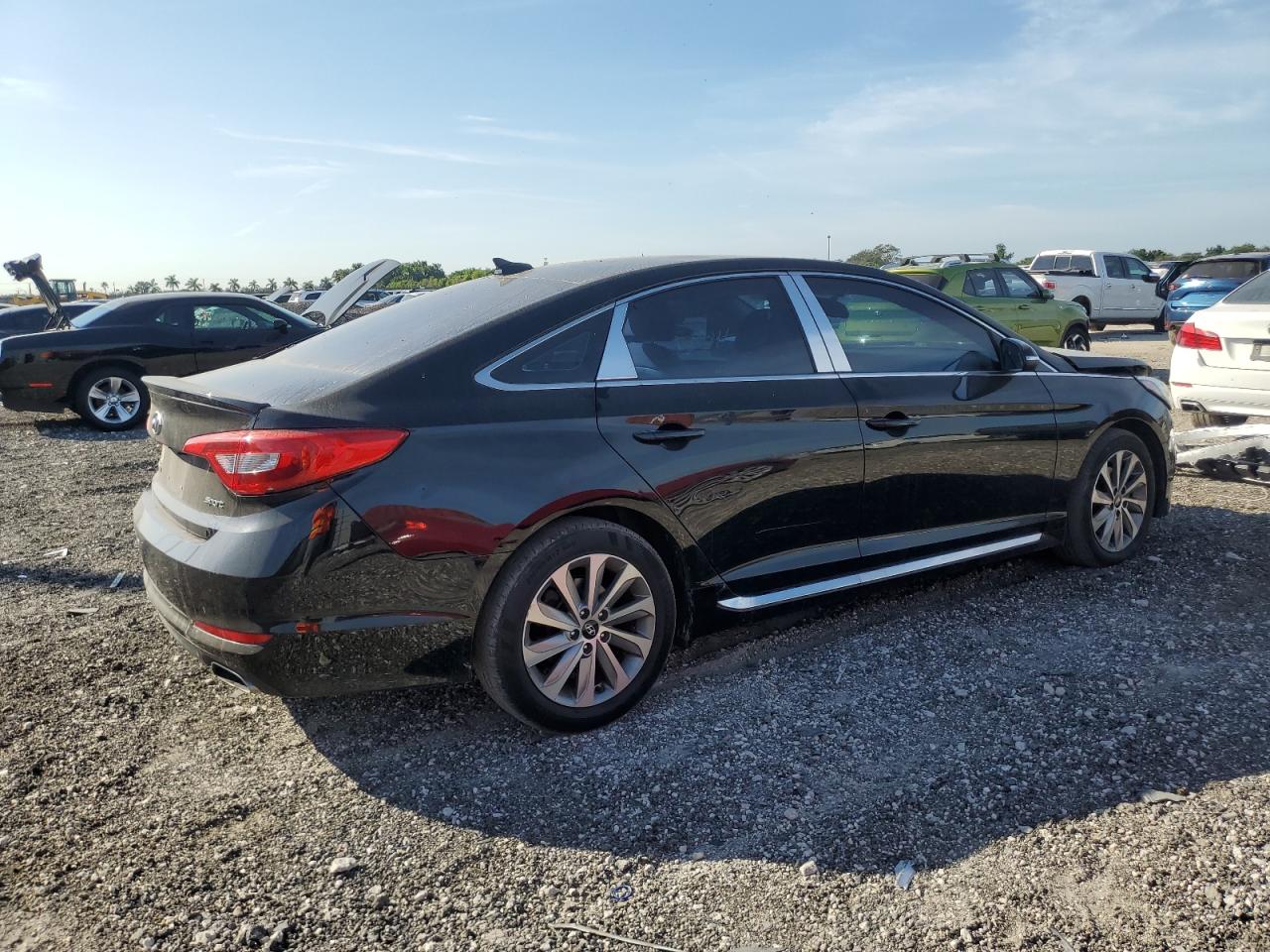 Изображение 3 2017 HYUNDAI SONATA SPORT 2017 с VIN 5NPE34AF2HH572144