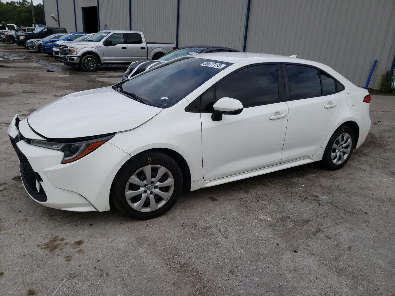 Image 1 of 2020 TOYOTA COROLLA LE 2020 with VIN JTDEPRAE4LJ055808
