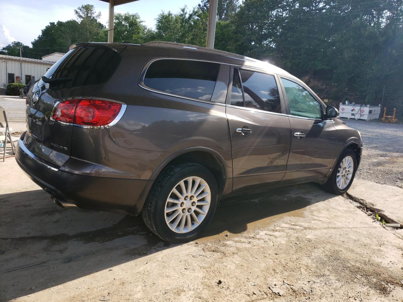 Image 3 of Buick Enclave Cx 2010 with VIN 5GALRAED0AJ166763