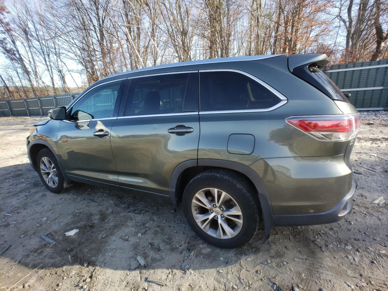 Изображение 2 2015 TOYOTA HIGHLANDER XLE 2015 с VIN 5TDJKRFH1FS126163