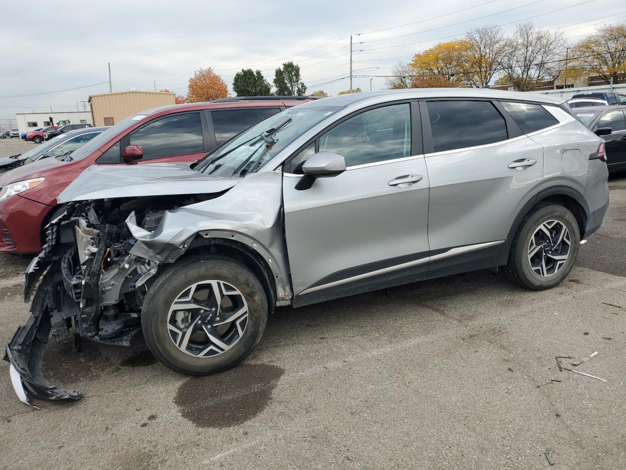 Изображение 1 2023 KIA SPORTAGE LX 2023 с VIN KNDPUCAF2P7040329