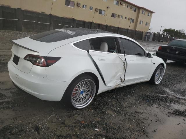 Obraz 3 z 2019 TESLA MODEL 3  2019 z VIN 5YJ3E1EB1KF470069