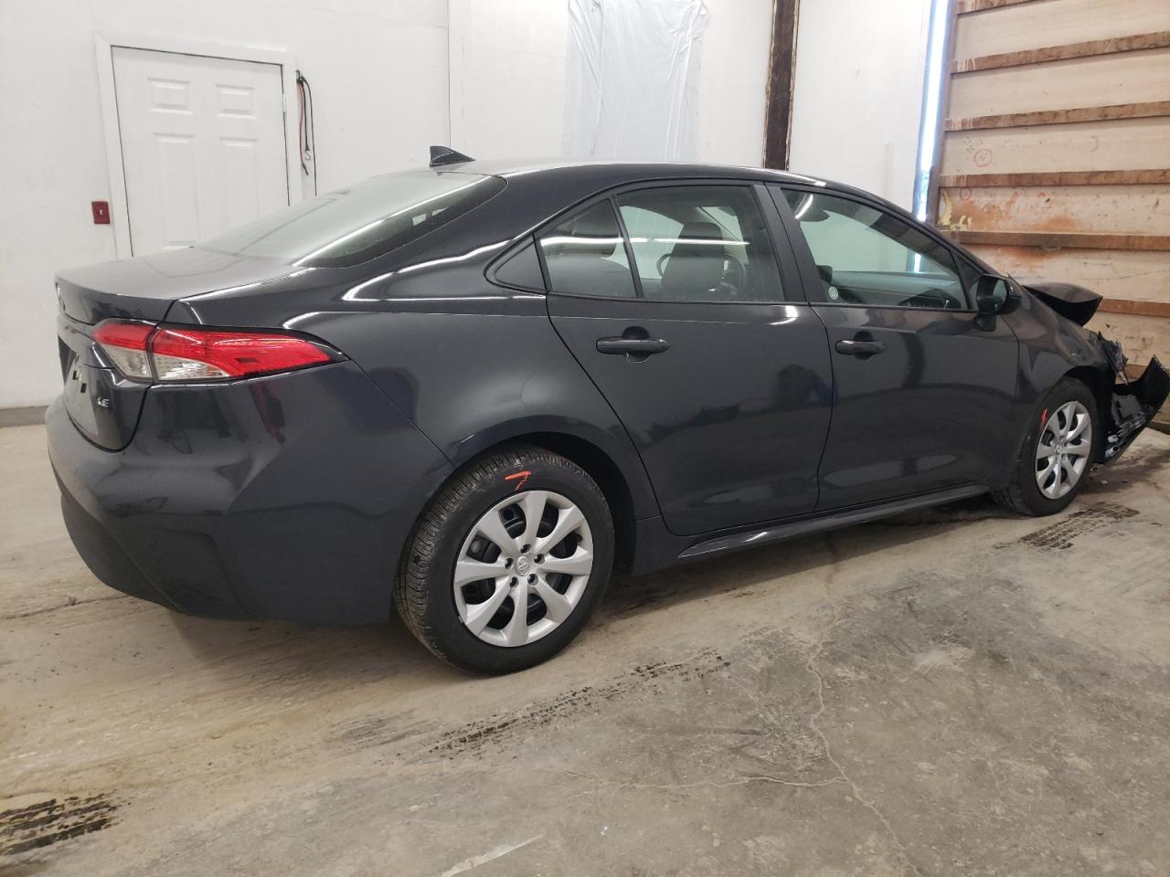 Изображение 3 2024 TOYOTA COROLLA LE 2024 с VIN 5YFB4MDE8RP090933