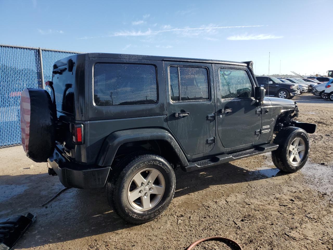 Obraz 3 z 2017 JEEP WRANGLER UNLIMITED SPORT 2017 z VIN 1C4BJWDGXHL548730