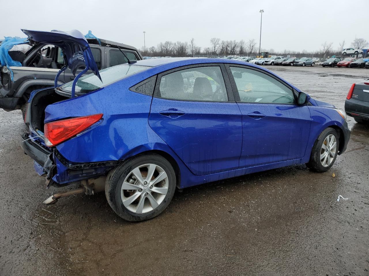 Image 3 of 2012 HYUNDAI ACCENT GLS 2012 with VIN KMHCU4AE5CU228281