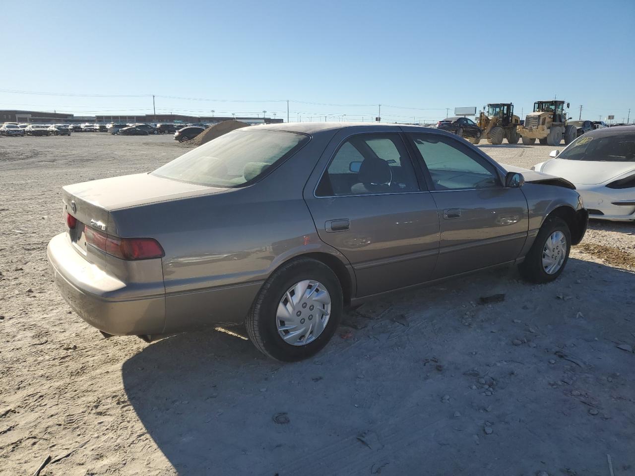 Obraz 3 z 1999 TOYOTA CAMRY CE 1999 z VIN 4T1BG22K3XU510663
