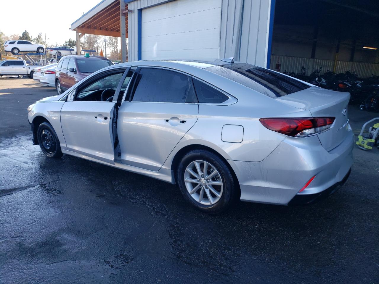 Image 2 of 2018 HYUNDAI SONATA ECO 2018 with VIN 5NPE24AAXJH687314
