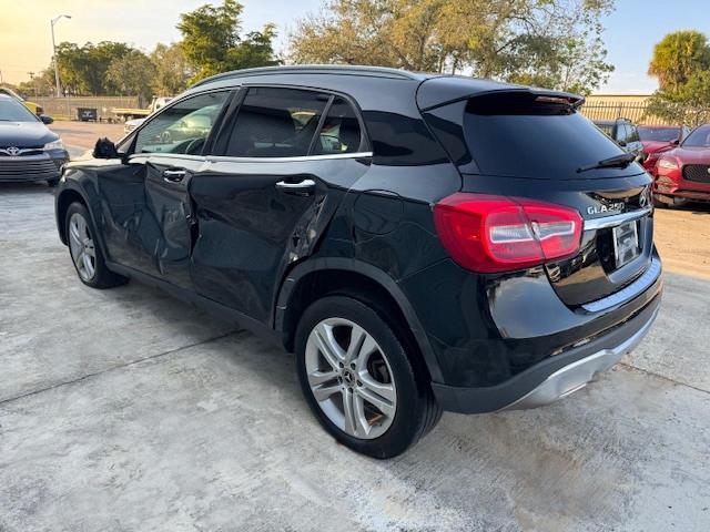 Изображение 2 2018 MERCEDES-BENZ GLA 250 4MATIC 2018 с VIN WDCTG4GB7JJ470622