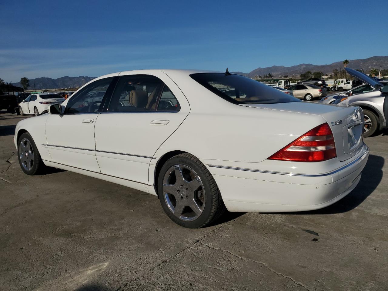 Obraz 2 z 2001 MERCEDES-BENZ S 430 2001 z VIN WDBNG70J81A174606