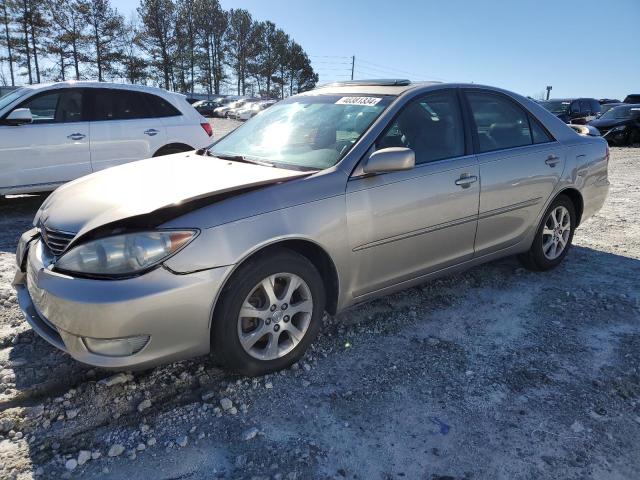 Obraz 1 z 2005 TOYOTA CAMRY LE 2005 z VIN 4T1BF30K75U085327