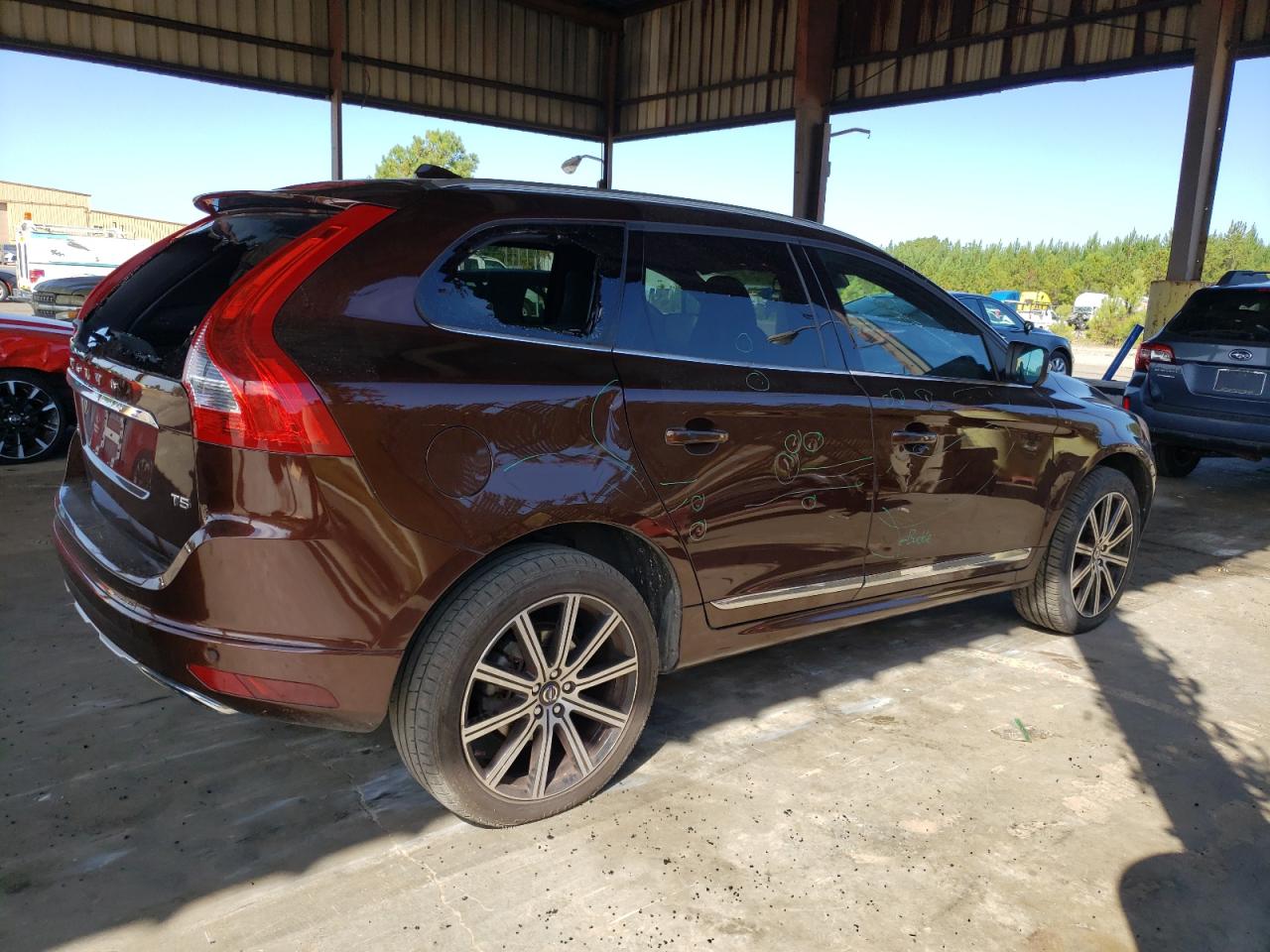 Изображение 3 2015 VOLVO XC60 T5 PLATINUM 2015 с VIN YV440MDD4F2578229