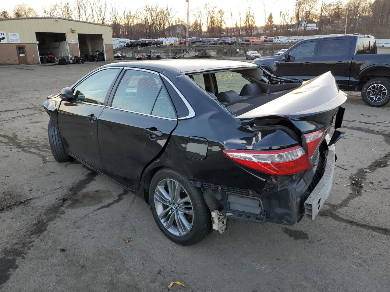 Obraz 2 z 2016 TOYOTA CAMRY LE 2016 z VIN 4T1BF1FK8GU208552