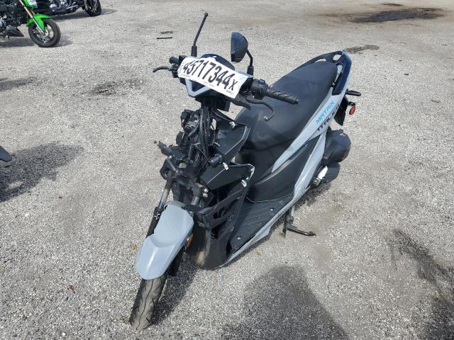 Изображение 2 2023 YNGF SCOOTER 2023 с VIN LL0TCKPGXPG001957