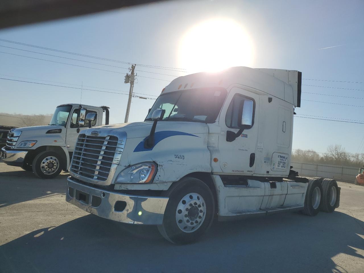 Изображение 2 2009 FREIGHTLINER CASCADIA 125  2009 с VIN 1FUJGLDR29LAM0548