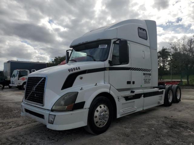 Image 2 of 2005 VOLVO VN VNL 2005 with VIN 4V4NC9TG05N393166