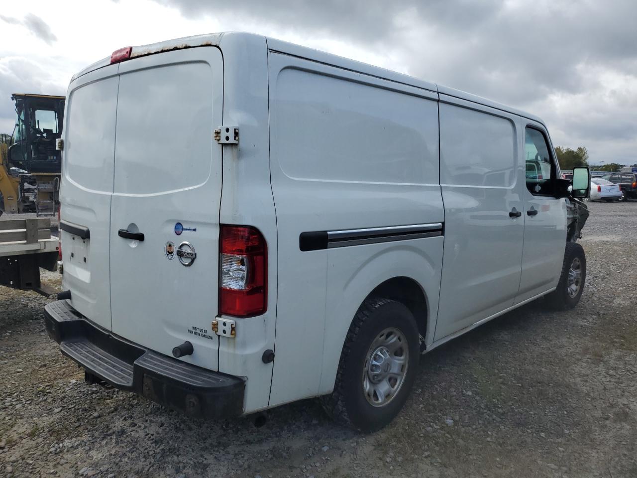 Image 3 of 2017 NISSAN NV 2500 S 2017 with VIN 1N6AF0KY2HN807069