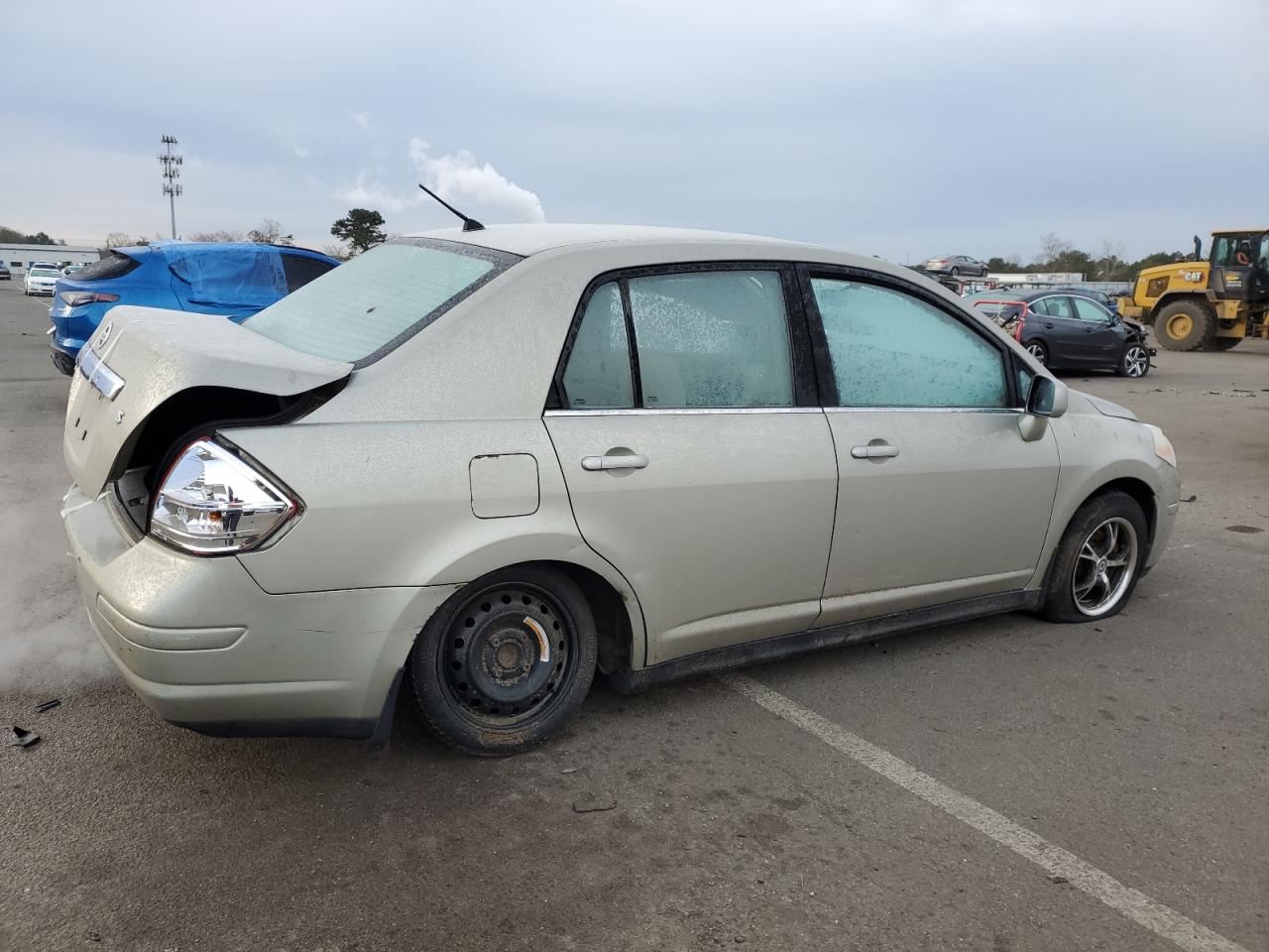 Image 3 of 2007 NISSAN VERSA S 2007 with VIN 3N1BC11E27L406393