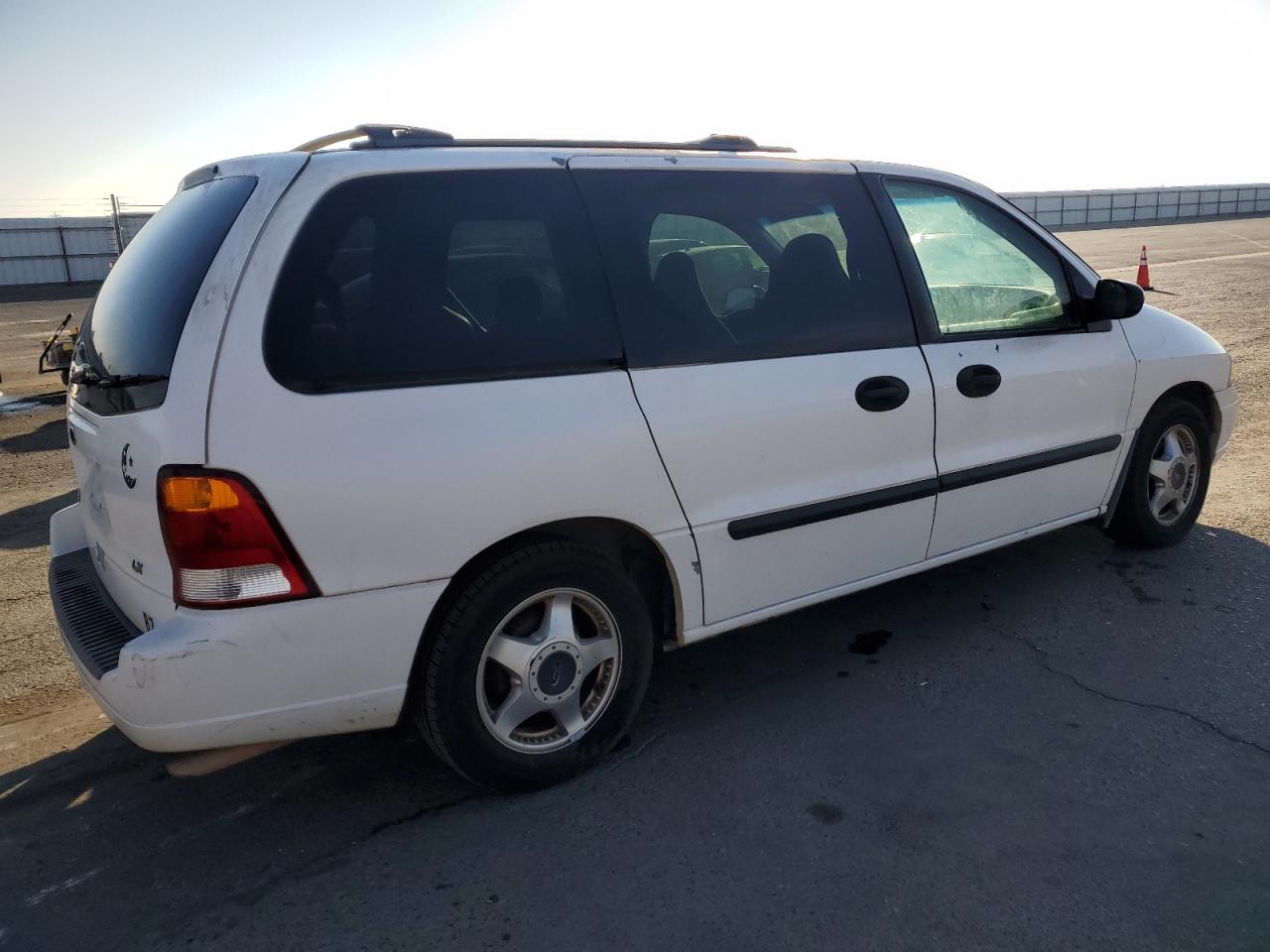 Image 3 of 2003 FORD WINDSTAR LX 2003 with VIN 2FMZA51453BA46246