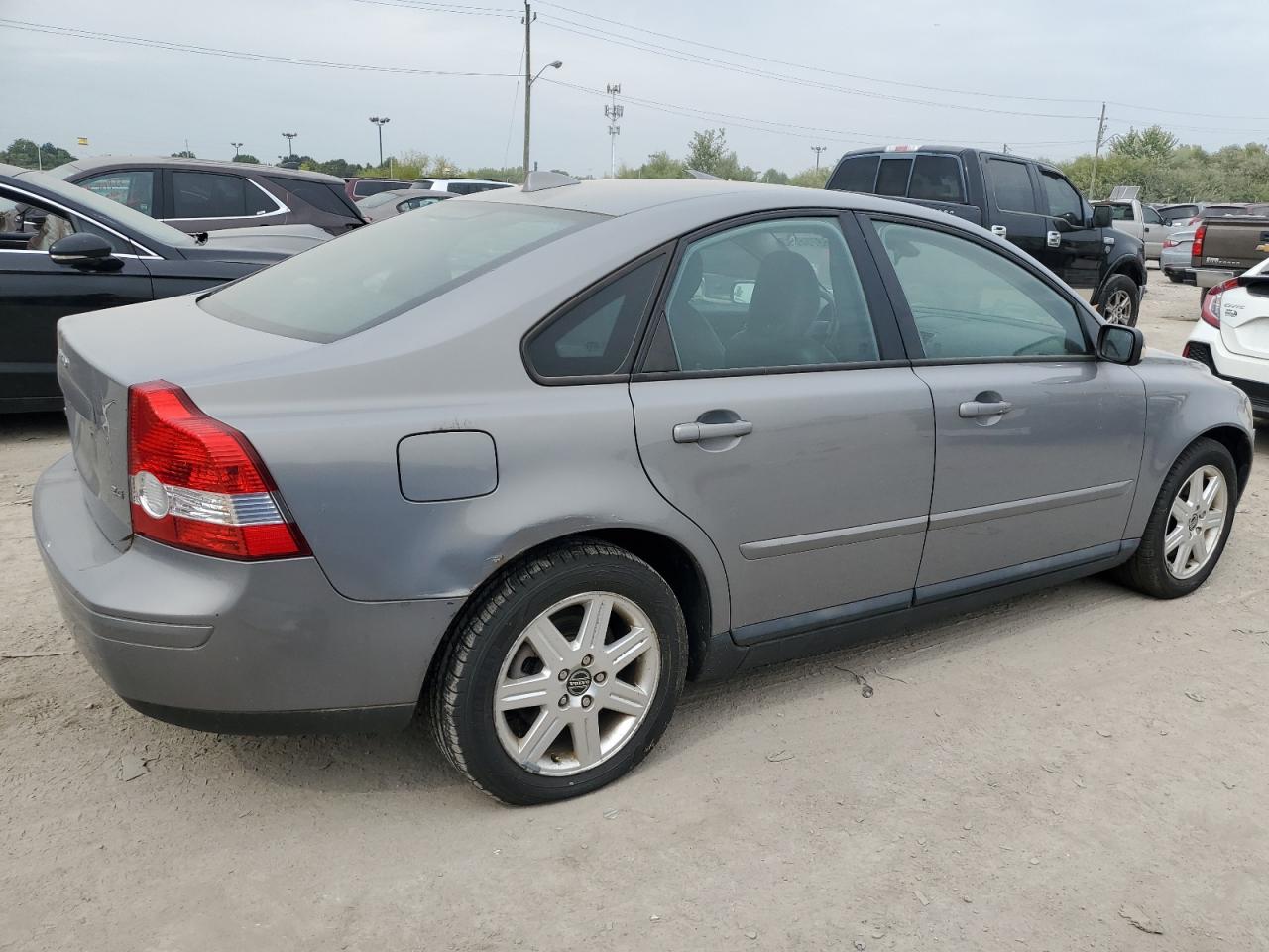 Image 3 of 2006 VOLVO S40 2.4I 2006 with VIN YV1MS382362154230